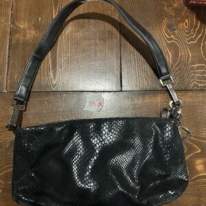 Chic Black Textured Shoulder Bag